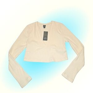 Long Sleeve V-Neck Ribbed Long Sleeve Top in Cream